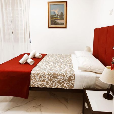 Bed and Breakfast Stazione Telese 41 Rzym Zewnętrze zdjęcie